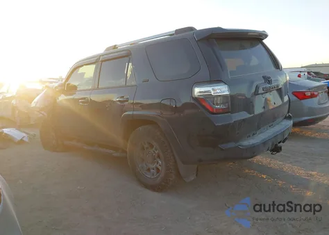 2024 Toyota 4Runner Sr5 Premium z USA, uszkodzony, nr VIN JTENU5JR2R6235364